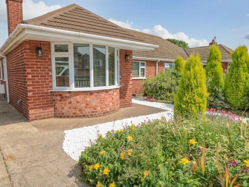 Lincoln Casa | Broadway Cottage