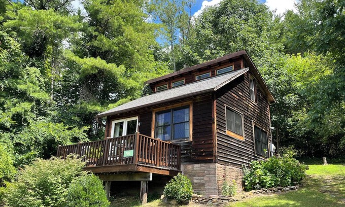 Hot Springs Cabina | Broadwing Farm Cabins -Pine Cabin- Bañera de hidromasaje con agua mineral