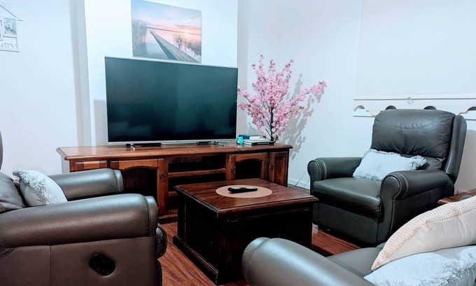 Broken Hill Casa | Broken Hill Inn Cottage