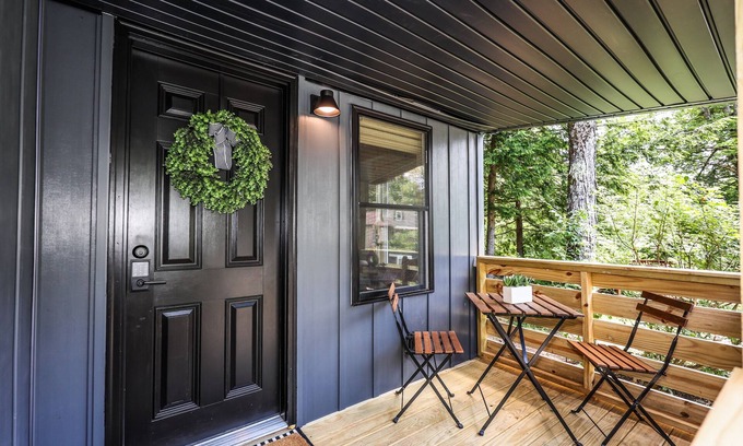 Lincoln Cabina | BrookHaus - Modern Cabin Stay at Harvard Brook