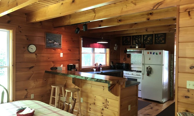 Errol Casa | Cabina de Brookside - maderas de Hampshire