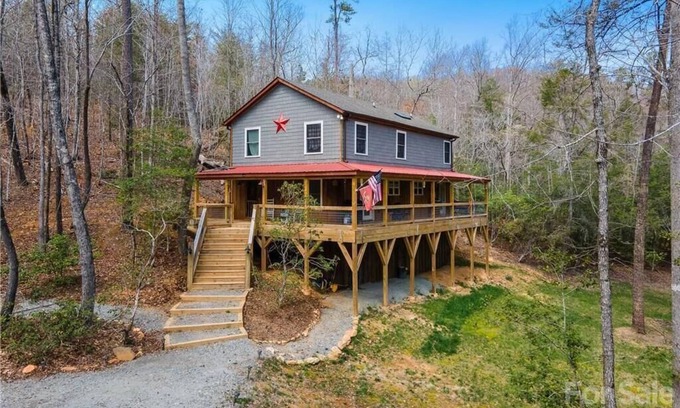 Lake Lure Casa | Brookside Retreat by Carolina Properties