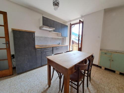 Schilpario Apartamento | BROWN DOLOMYTE Apartment