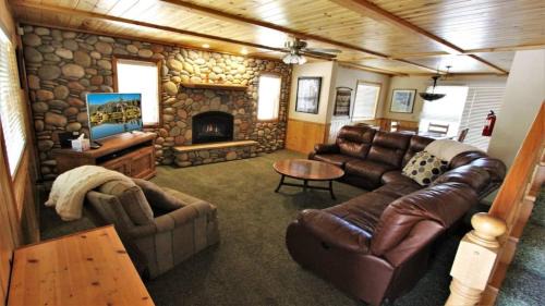 Summit Estates Casa | Brownie B