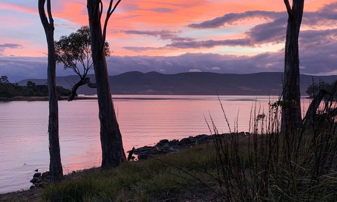 Kingborough Cabina | Bruny Island, Secluded Waterfront on 5 acres