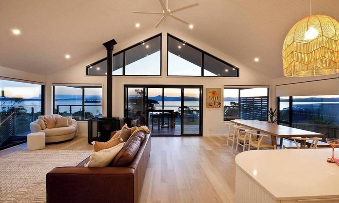 Alonnah Casa | Bruny Island Sunset Retreat