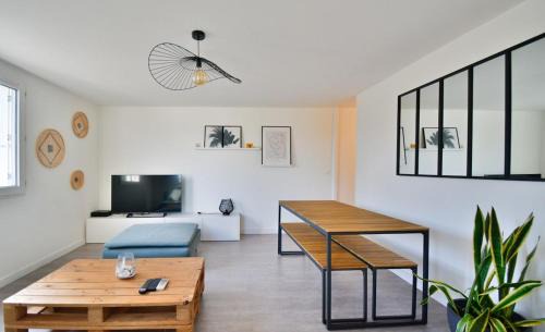 Saint-Martin Apartamento | Bruyères with deck and private parking