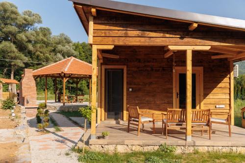 Sukovo Casa | Brvnara Dadi