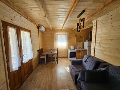 Kraljevo Casa | Brvnara