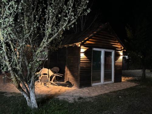 Mionica Cabina | Brvnara Ruza Rumena