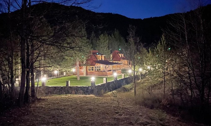 Mokra Gora Casa | Brvnare Golo Brdo