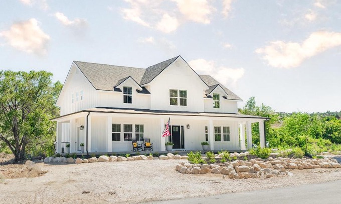 Tropic Casa | Bryce Canyon Homestead