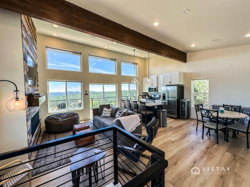 Mammoth Creek Casa | Bryce View Cabin - New Cabin With Amazing Views!