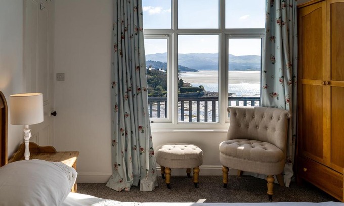 Borth-y-Gest Casa | Bryn Gwyn & Tegfryn - Pair of 4 Bedroom Cottages - Sea & Mountain Views Borth y Gest