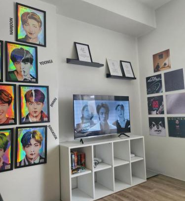 Bantud Hacienda Apartamento | BTS ARMY Crib in Mesavirre Bacolod City