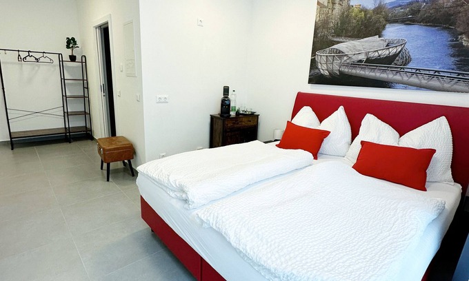 Sankt Leonhard Apartamento | Budget 5 - Double Bed without Kitchen