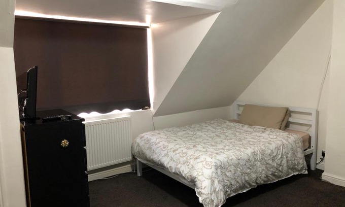 River Casa | Budget Double Bedroom