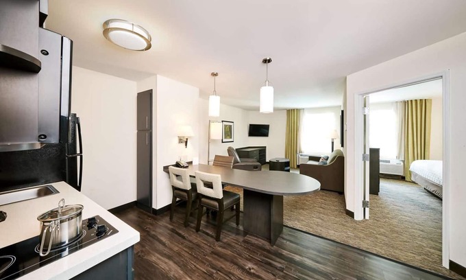 Morris Plains Hotel | Budget Friendly Option: 3 1BR Suites w/ Full Kitchen Ideal for Visiting NYC
