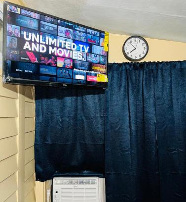 Hartford Casa | Budget Room Minutes From Downtown