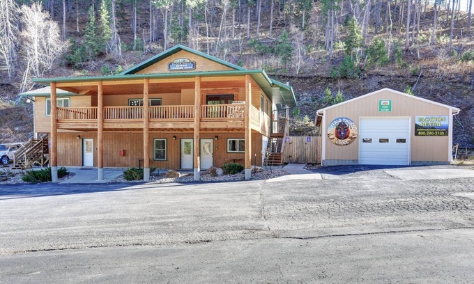 Deadwood Casa | Buffalo Thunder Lodge | 7 Bed, 5 Bath