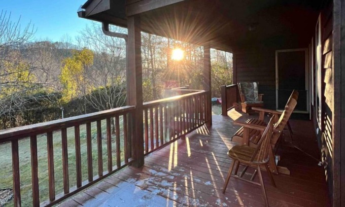 Marble Chalet De Esquí | Buford's Bluff