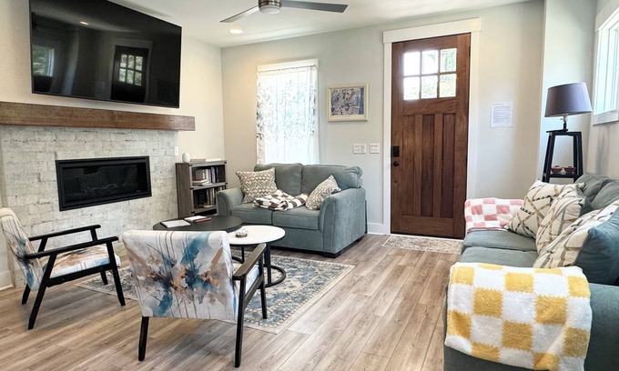 Apex Casa | Built in 2024: 2100SF, 4-BR, 4-full-BA pet-friendly house in marvelous Apex
