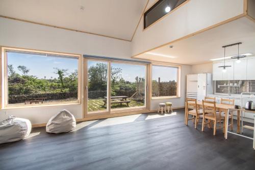 Hallim Casa | Built in Garage Jeju