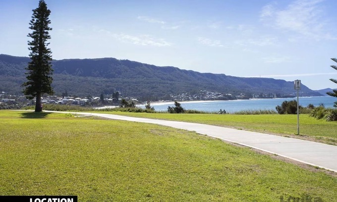 Bulli Apartamento | Bulli26 Studio – Steps to Sandon Point, Cafés & Bike Path