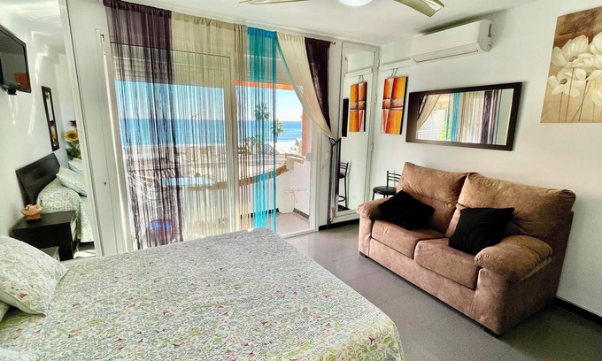 Carihuela Apartamento | Bulto Carihuela junto a la playa, con vistas al mar y balcón