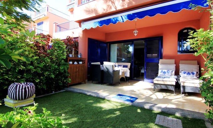 Costa Meloneras Casa | Bungalow en zona de Meloneras. Vistas al mar. Acceso directo a la playa y de la avenida.