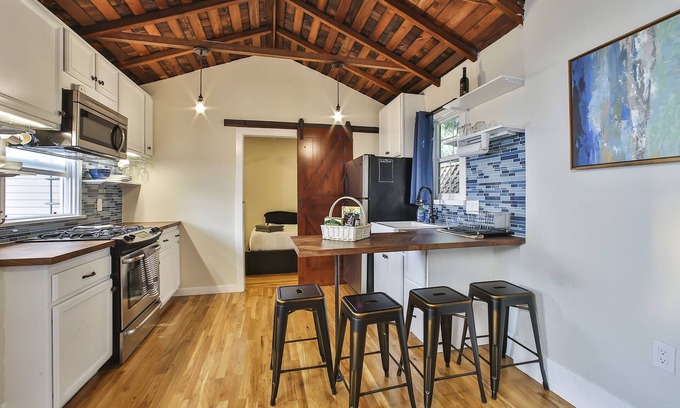 Circle Area Cabaña | Bungalow, 2 miles from Beach at Long Beach Casitas