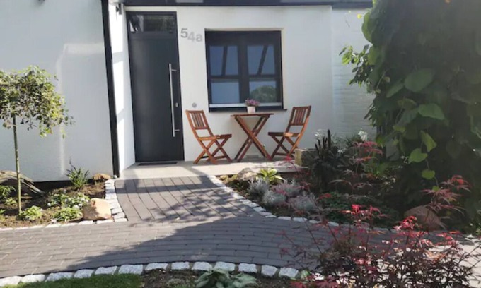 Wolfsburg Casa | Bungalow at the city forest, 24h check-in
