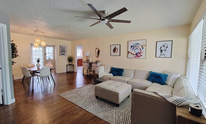 Bay Area Casa | Bungalow By The Bay