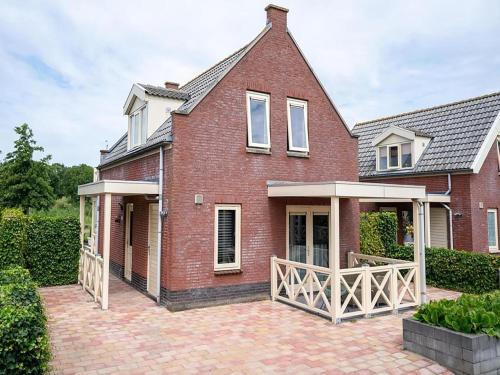 Municipality of Nissewaard Casa | Bungalow by Water near Rotterdam