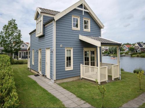 Municipality of Nissewaard Casa | Bungalow in South Holland with Private Jetty