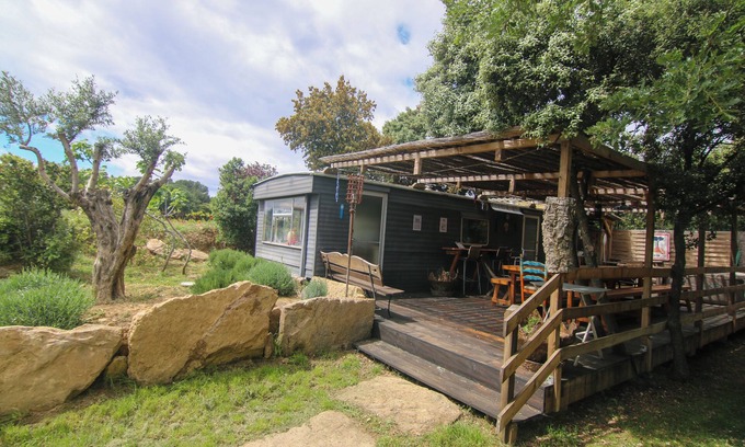 Sorgues Casa | Bungalow in the Heart of the Provençal Countryside