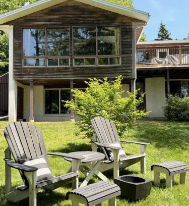 Dartmouth Casa | Bungalow on the Lake Charles Dartmouth HRM