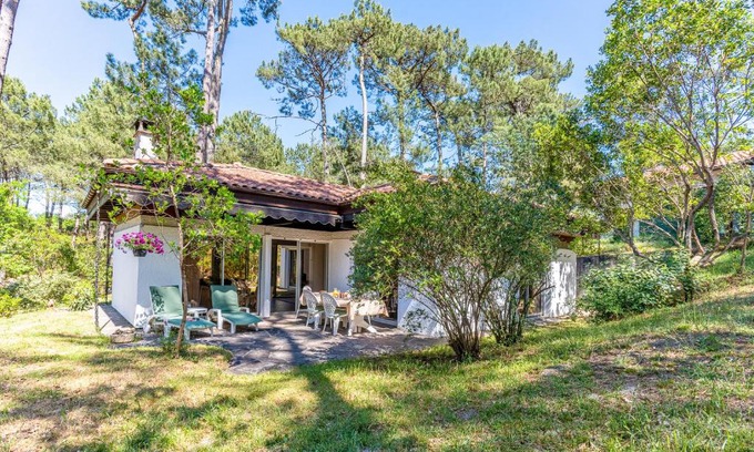 Biscarrosse Casa | Bungalow sous les pins près du Lac