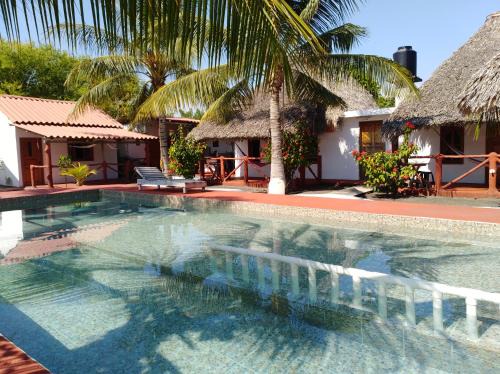 Monterrico Casa | Bungalows Familiares