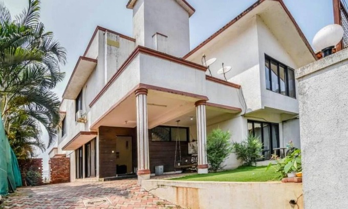 Tungarli Casa | Bungalows In Lonavala with Swimming pool, WiFi, fitness room