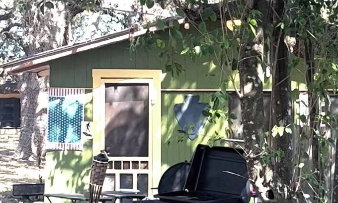 Sabinal Casa | Bunkhouse with Private Staircase to 6ft Deep Frio River Heavenly Clear Water