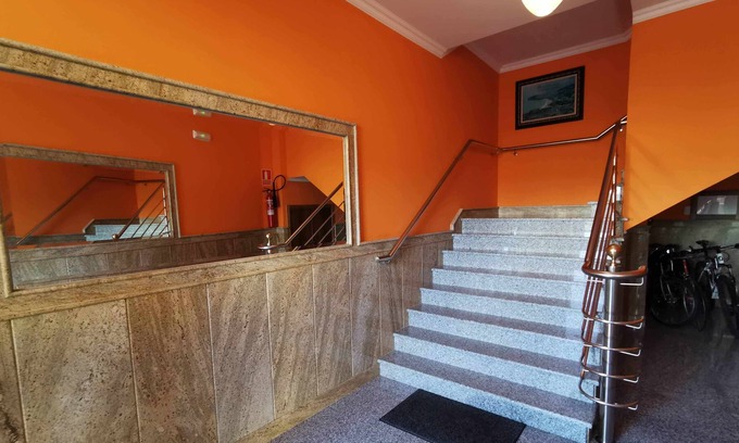 Malpica de Bergantinos Apartamento | Buño 4 apartment - with hydromassage