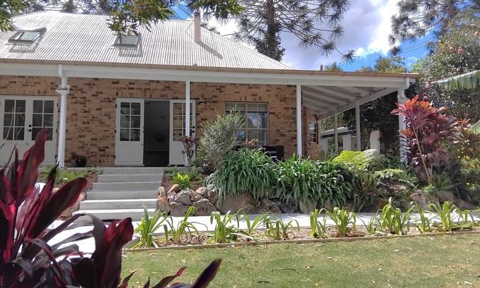 North Maleny Casa | Bunya - 2-Bedroom, 2-Bathroom House with Private Garden