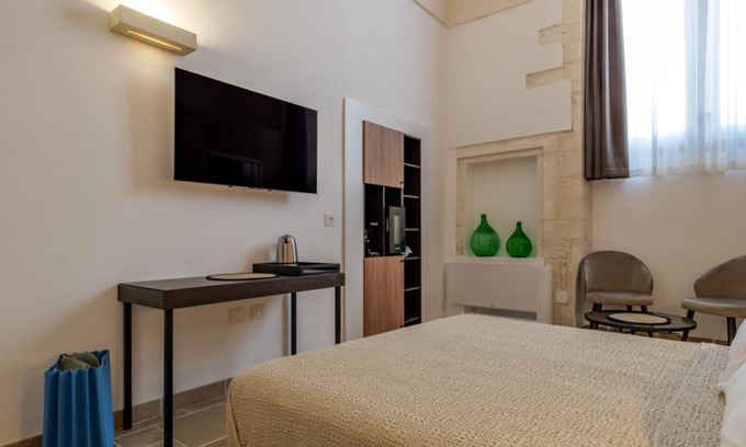 Martina Franca Apartamento | Buone Maniere Exclusive Rooms Fico D'india room