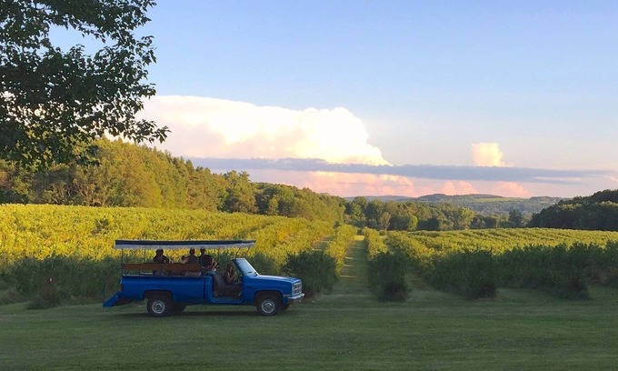 Collins Center Casa | La casa de huéspedes en Burdick Blueberries Farm