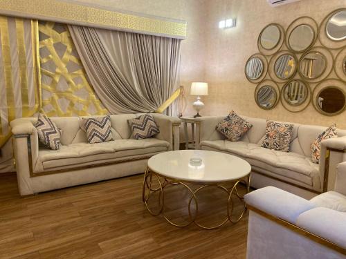 Bahria Town Apartamento | Burj Al Bahria Town Luxury Suites