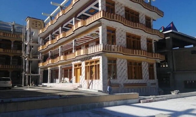Kalam Hotel | Burj Al Kalam Hotel