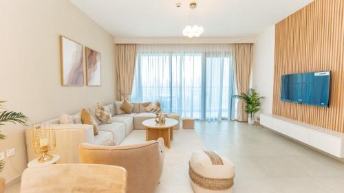 Za'abeel 2 Apartamento | Burj Khalifa view with Grass Turf Balcony-Downtown by Tanami Holiday Homes