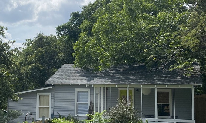 Heritage Casa | Burleson Bungalow