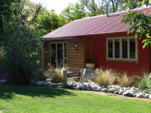 Lowburn Casa | Burn Cottage Retreat